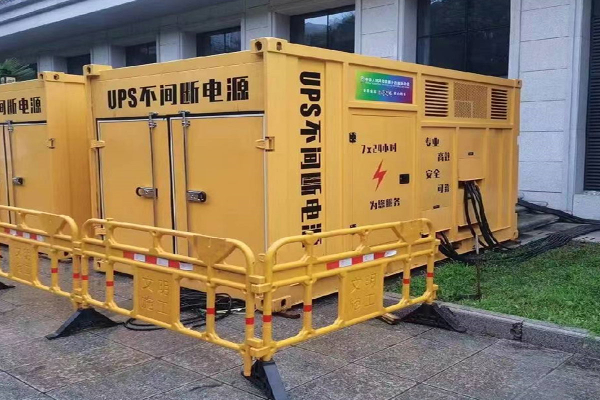 科尔沁左翼后发电机租赁施工现场